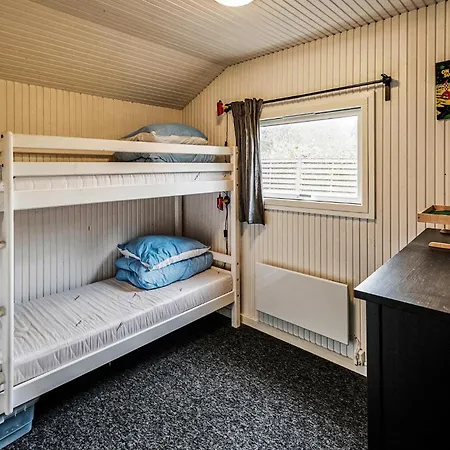 Holiday home 4 Bedroom Stunning In Vaeggerlose